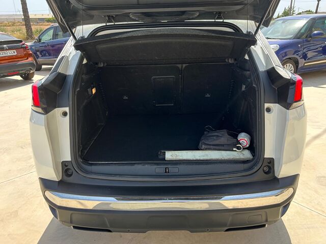 PEUGEOT 3008 ALLURE 1.6 PHEV HYBRID AUTO SPANISH LHD IN SPAIN 81000 MILES 2020
